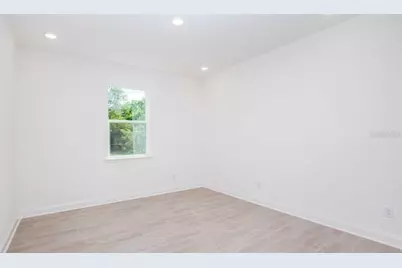 851 Hawthorne Berry Road, Lakeland, FL 33810 - Photo 13