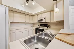 2025 Sylvester Rd, Lakeland, FL 33803 - Photo 11