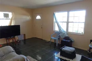 2443 W Newton Rd, Avon Park, FL 33825 - Photo 9