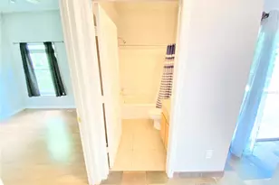 4894 Waterside Pointe Cir, Orlando, FL 32829 - Photo 35