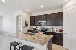 702 Heritage Sq Dr, Haines City, FL 33844 - Photo 9