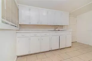 5023 College Dr, Orlando, FL 32811 - Photo 7