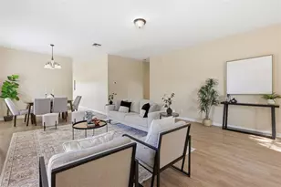 2275 Victoria Falls Dr, Orlando, FL 32824 - Photo 9