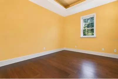 911 Jungle Avenue N, Saint Petersburg, FL 33710 - Photo 23
