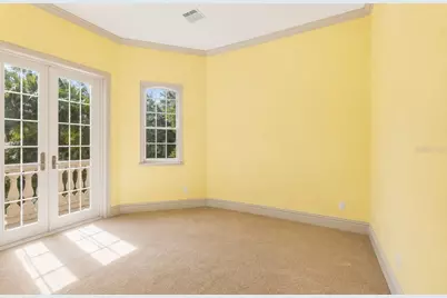 911 Jungle Avenue N, Saint Petersburg, FL 33710 - Photo 29