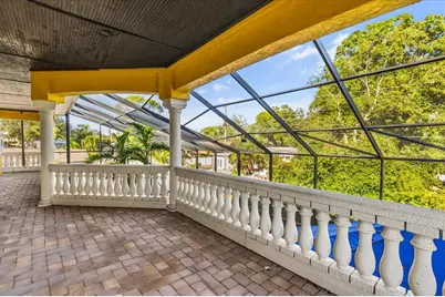 911 Jungle Avenue N, Saint Petersburg, FL 33710 - Photo 39