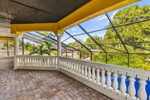 911 Jungle Ave N, Saint Petersburg, FL 33710 - Photo 39