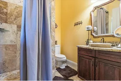 911 Jungle Avenue N, Saint Petersburg, FL 33710 - Photo 35
