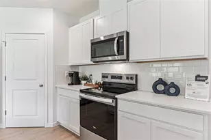 575 Seagrove Trl, Saint Cloud, FL 34771 - Photo 11