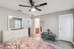 2523 Martins Run, Tavares, FL 32778 - Photo 11