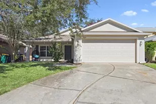 2523 Martins Run, Tavares, FL 32778 - Photo 1