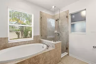 927 Windton Oak Dr, Ruskin, FL 33570 - Photo 17