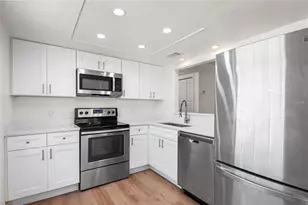 2855 51st St S, Gulfport, FL 33707 - Photo 5