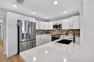 2730 Alder Ave, Middleton, FL 34762 - Photo 5