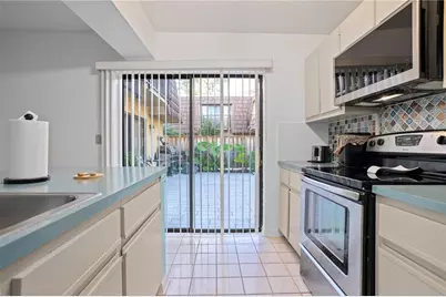 5284 Willow Court #508, Orlando, FL 32811 - Photo 3