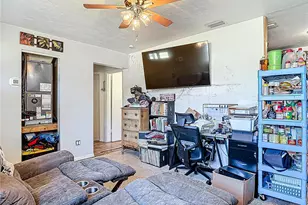 2271 E Dana Dr, Deltona, FL 32738 - Photo 15