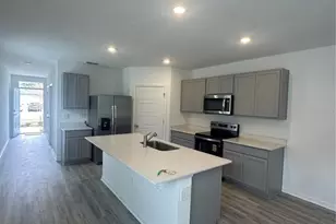 4667 Ostero St, Winter Haven, FL 33884 - Photo 5