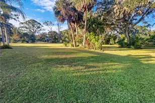 3014 65th St E, Bradenton, FL 34208 - Photo 13