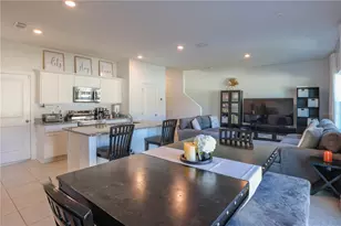 2240 Hemingway Cir, Groveland, FL 34736 - Photo 15