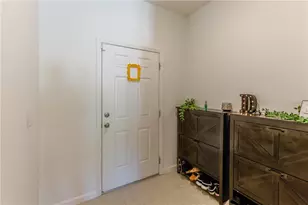 2240 Hemingway Cir, Groveland, FL 34736 - Photo 5