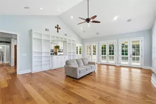 580 W 10th Ave, Mount Dora, FL 32757 - Photo 9