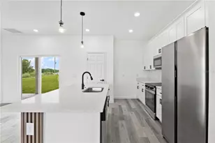 925 Desmoines Way, Poinciana, FL 34759 - Photo 21