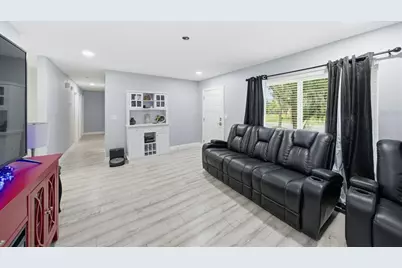 1113 Oakhill Street, Seffner, FL 33584 - Photo 13