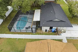 1113 Oakhill St, Seffner, FL 33584 - Photo 5