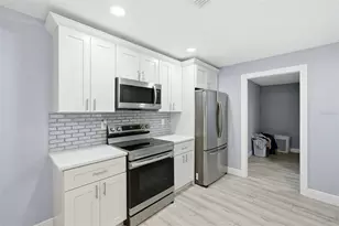 1113 Oakhill St, Seffner, FL 33584 - Photo 7