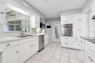 606 Briarcliffe St, Sanford, FL 32773 - Photo 9