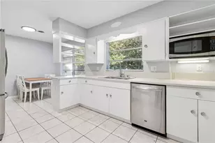 606 Briarcliffe St, Sanford, FL 32773 - Photo 7