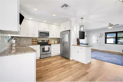 13638 Country Club Drive, Tavares, FL 32778 - Photo 13