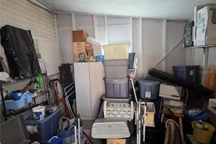 38720 Granger Ln, Zephyrhills, FL 33542 - Photo 19