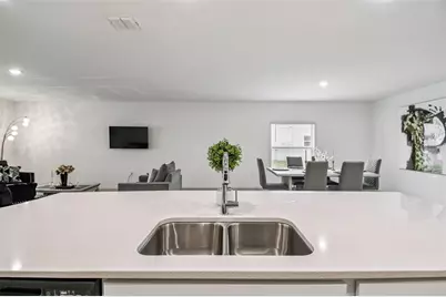 136 Citrine Loop, Kissimmee, FL 34758 - Photo 7