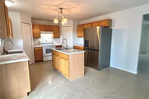 329 Blake Ave, Davenport, FL 33897 - Photo 7