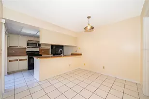 5258 Coral Ct, Orlando, FL 32811 - Photo 13