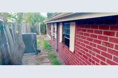2256 Smathers Circle S, Melbourne, FL 32935 - Photo 11