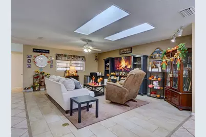 31126 Prestwick Avenue, Sorrento, FL 32776 - Photo 7