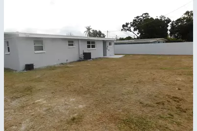 2015 Wishing Well Way, Tampa, FL 33619 - Photo 27