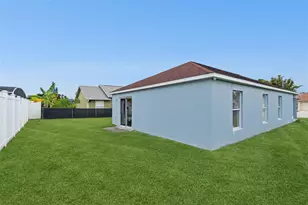 2409 Lincolnshire Ct, Kissimmee, FL 34743 - Photo 17