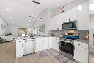 1228 Holly Springs Cir, Orlando, FL 32825 - Photo 5