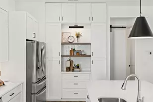 726 Ellwood Ave, Orlando, FL 32804 - Photo 11