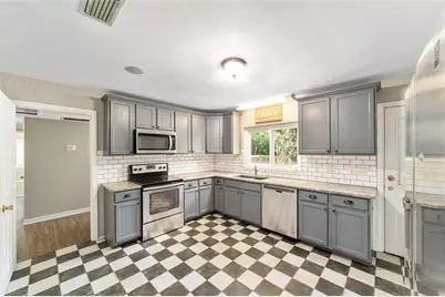 1523 NW 11th Road, Gainesville, FL 32605 - Photo 15