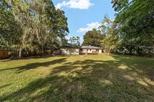 1523 NW 11th Rd, Gainesville, FL 32605 - Photo 37