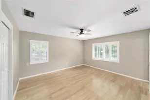 1523 NW 11th Rd, Gainesville, FL 32605 - Photo 19
