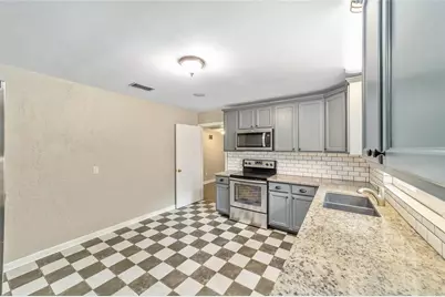 1523 NW 11th Road, Gainesville, FL 32605 - Photo 17