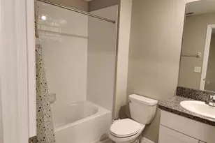 10488 Shady Preserve Dr, Riverview, FL 33578 - Photo 9