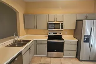 14560 Laguna Beach Cir, Orlando, FL 32824 - Photo 9