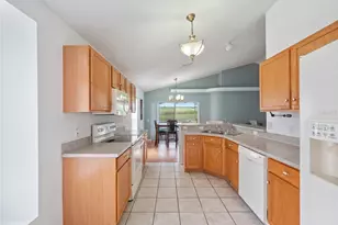 721 Rollins Dr, Davenport, FL 33837 - Photo 17