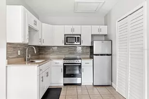 7209 Grace Rd, Orlando, FL 32819 - Photo 9